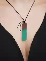 Лесной зеленый винтажный кулон из дерева и смолы