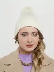Молочный шапка бини женская