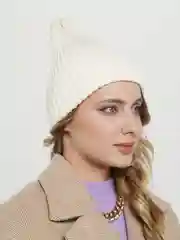 Молочный шапка бини женская