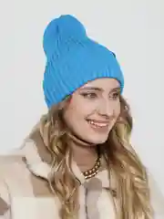 Лазурный шапка бини женская