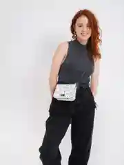 Белый сумка женская через плечо, на цепочке