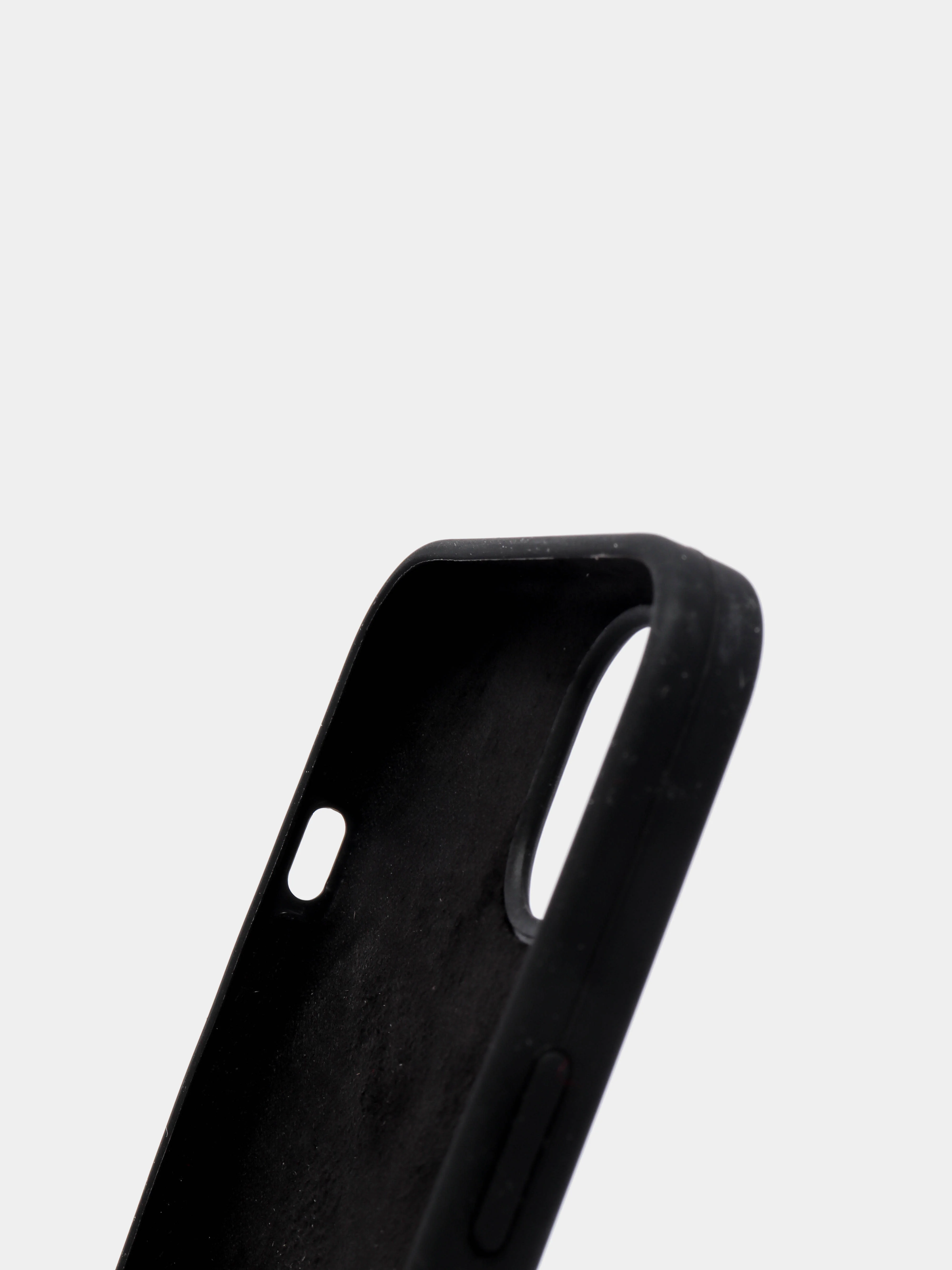Фуксия чехол Silicone Case для iPhone 13 с закрытым низом
