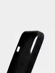 Фуксия чехол Silicone Case для iPhone 13 с закрытым низом