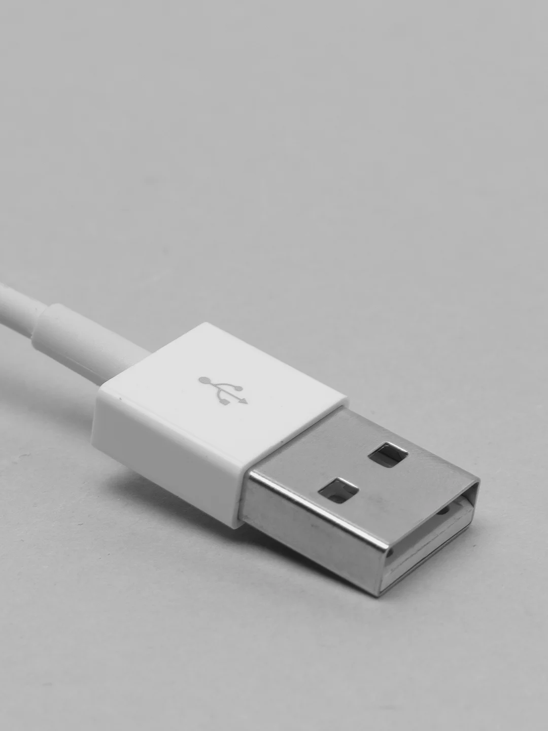 Кабель lightning для зарядки iPhone 7, 8, X, 11, iPad, 1 метр