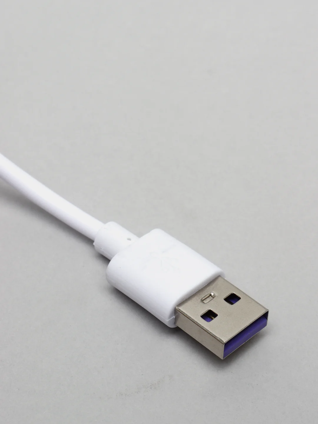 Белый кабель зарядный micro USB для Android