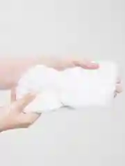 Белый вязаная повязка на голову