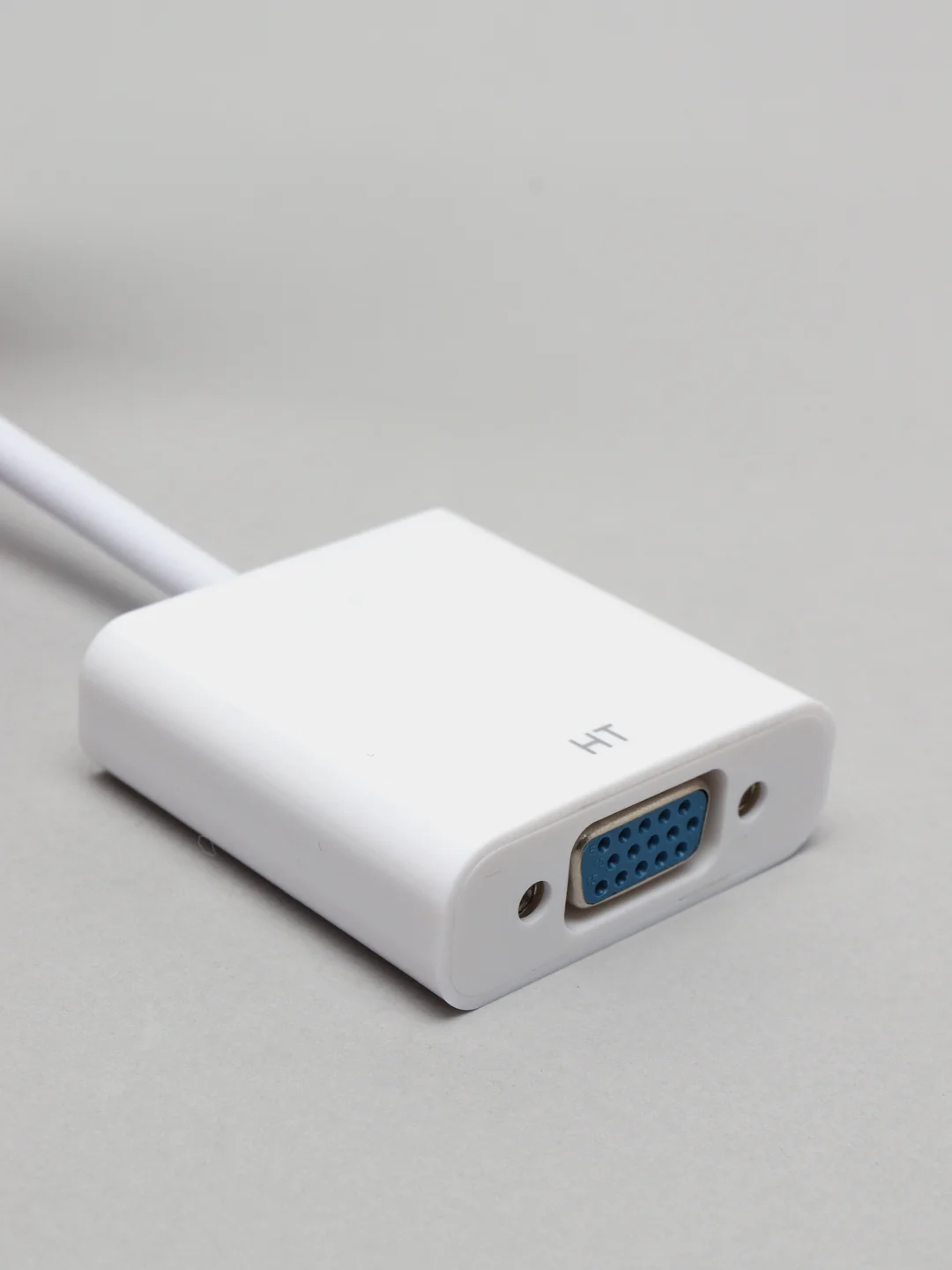 Белый конвертер - переходник HDMI на VGA, адаптер HDMI на VGA без звука для видеокарты