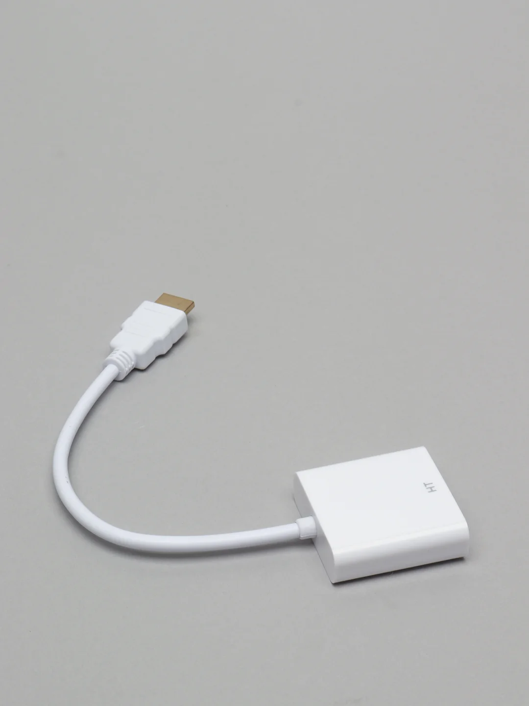 Белый конвертер - переходник HDMI на VGA, адаптер HDMI на VGA без звука для видеокарты