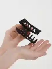 Черный крабик для волос