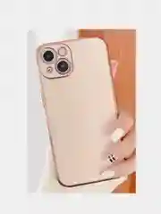 Бежевый чехол для iPhone 13