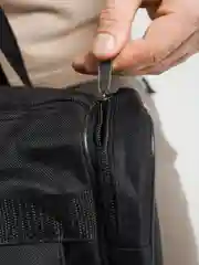 Черный сумка дорожная