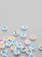 Прозрачный круглые акриловые бусины, буквы и цифры