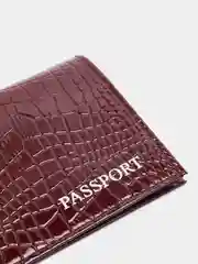 Коричневый обложка на паспорт