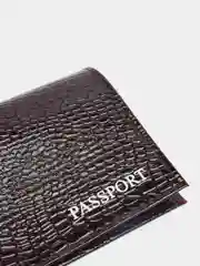 Бордовый обложка на паспорт