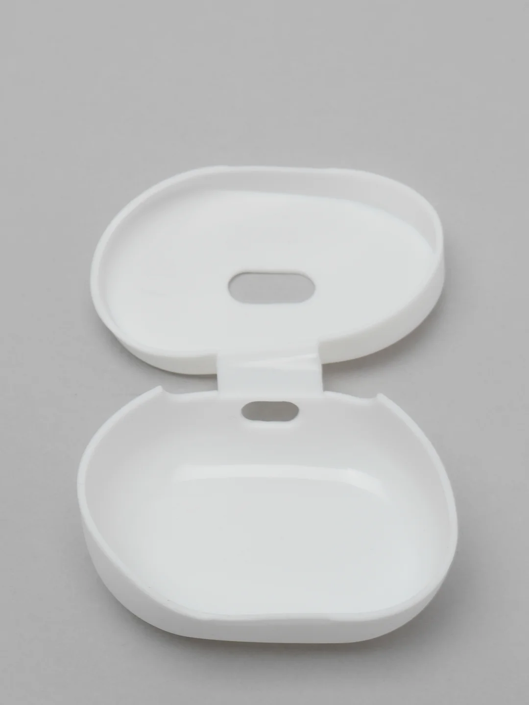Белый чехол для наушников Xiaomi Redmi Airdots / Airdots S / Airdots 2 силиконовый аирдотс