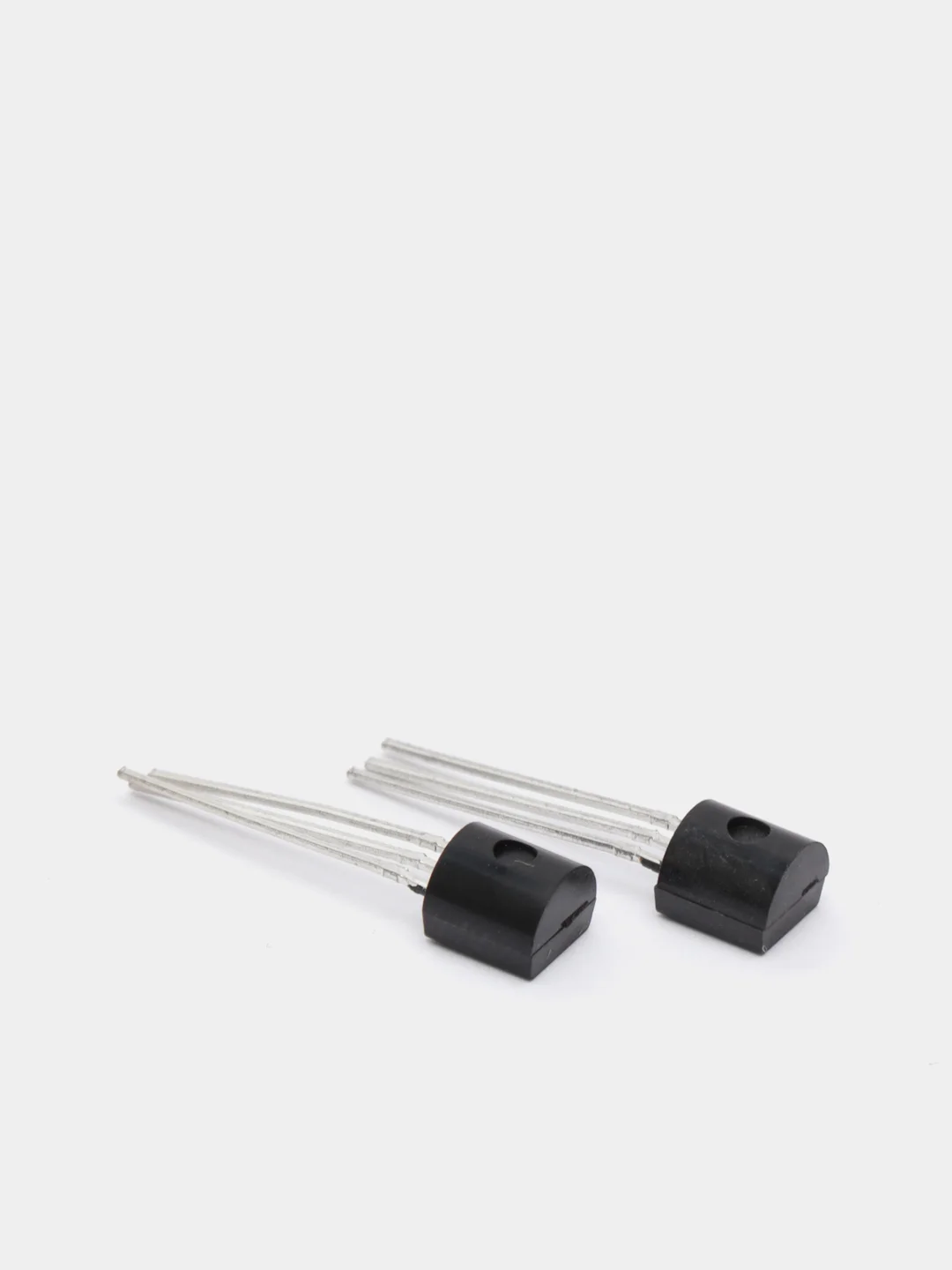 25 штук Тиристор BT169D 0.8А 400В TO-92