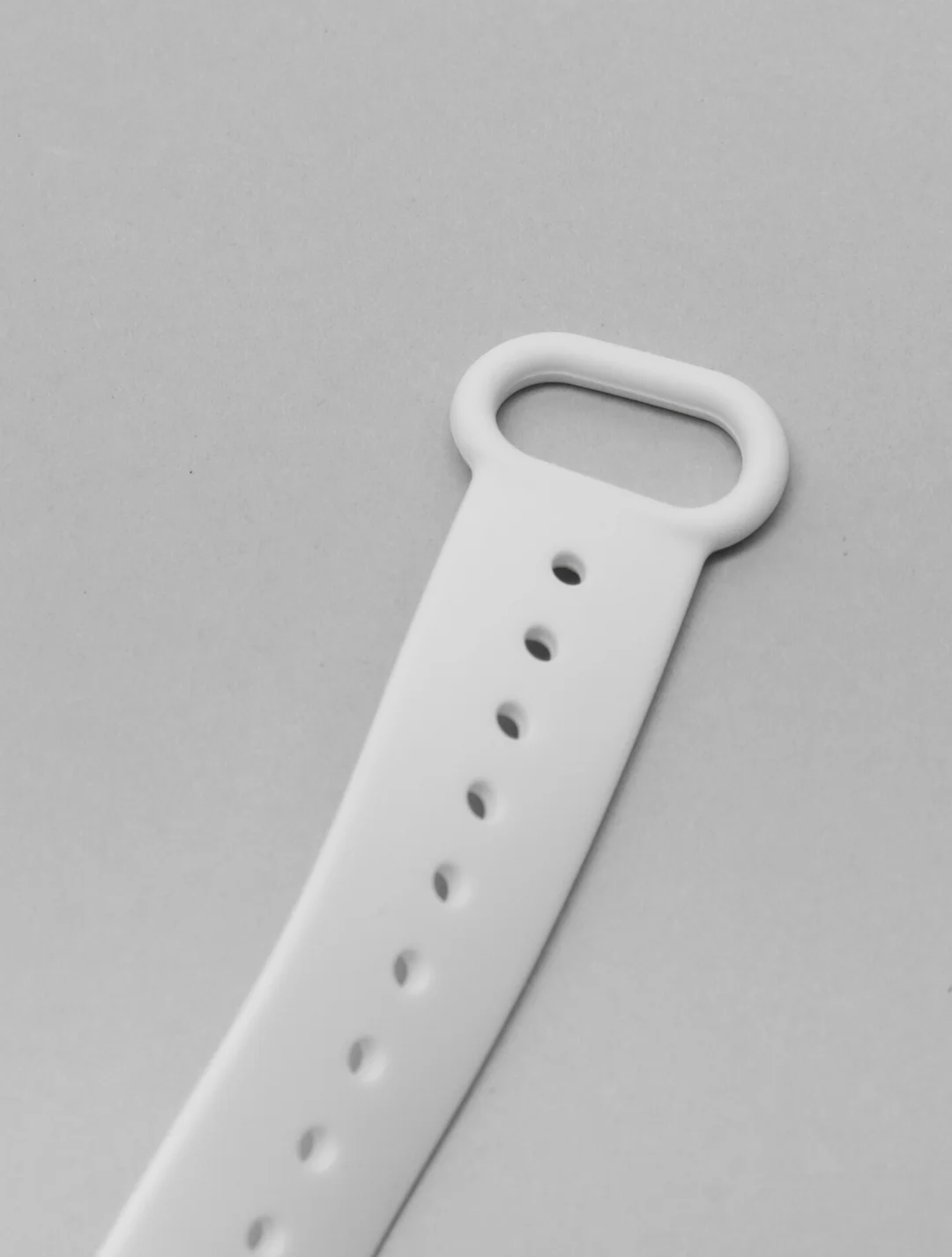 Белый силиконовый ремешок Xiaomi Mi Band 3, Mi Band 4 (Сяоми Ми Бэнд 3, Ми Бэнд 4)