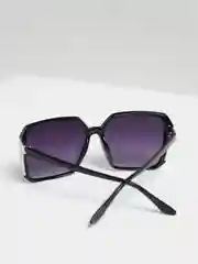 Черный солнцезащитные женские очки