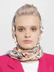 Карамельный платок женский шелковый