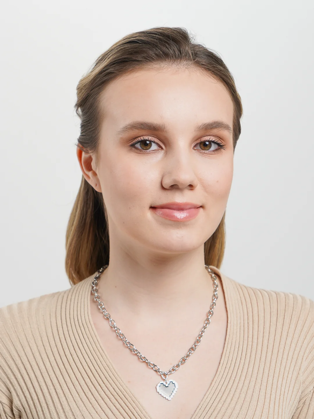 Серебряный цепочка женская на шею с подвеской "Сердце"