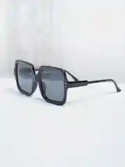 Черный женские солнцезащитные очки