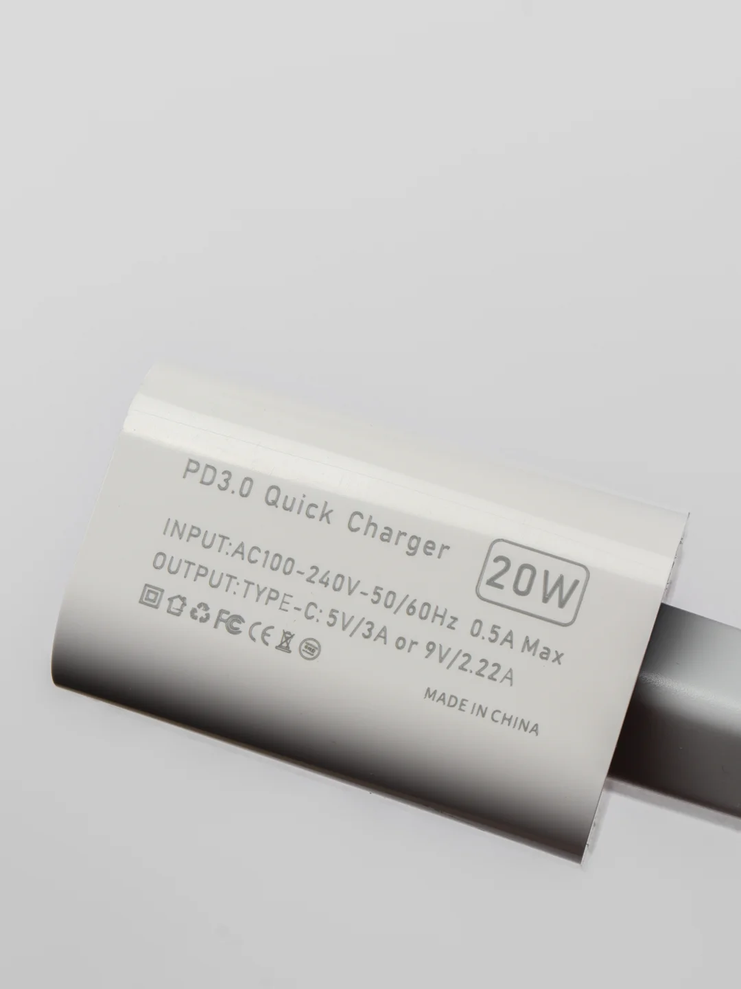 Зарядное устройство USB-C 20 Вт