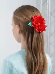 Белый заколка для девочек "Цветочек"