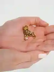 Золотистый хаки брошь на булавке