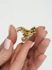 Золотистый хаки брошь на булавке