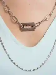 Серый цепочка-чокер