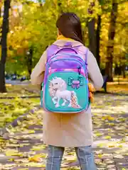 Зеленый школьный рюкзак детский