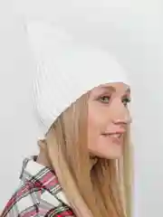 Белый шапка женская, вязаная