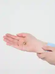 Брошь