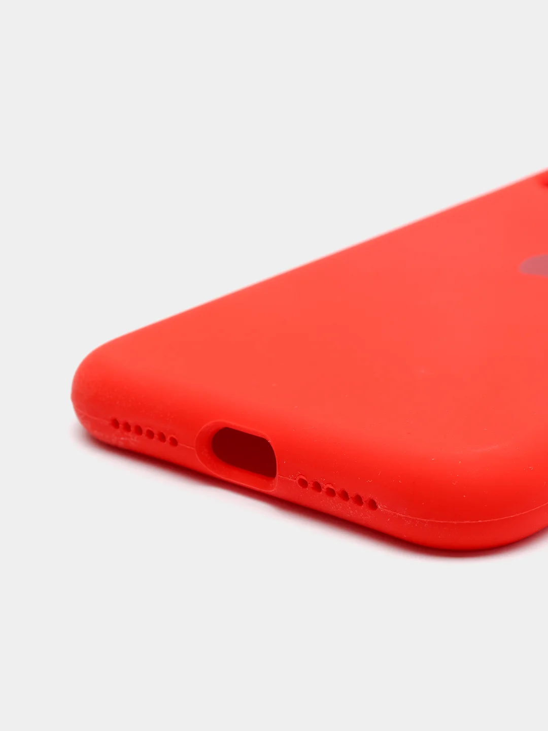 Красный чехол Silicone Case для iPhone 11 с закрытым низом
