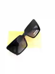Черный женские солнцезащитные очки, футляр и салфетка UV400