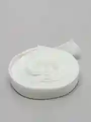 Белый шнур для одежды черный, белый