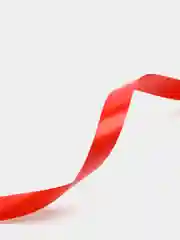 Красный лента пластиковая для упаковки подарков и цветов