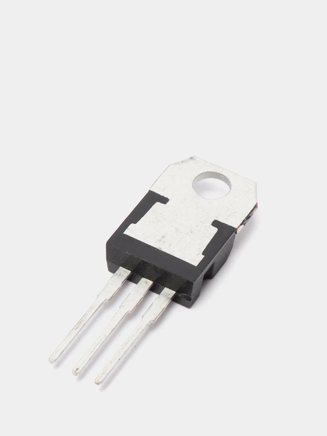 2 штуки Микросхема LM338T TO-220