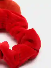 Красный резинки плюшевые