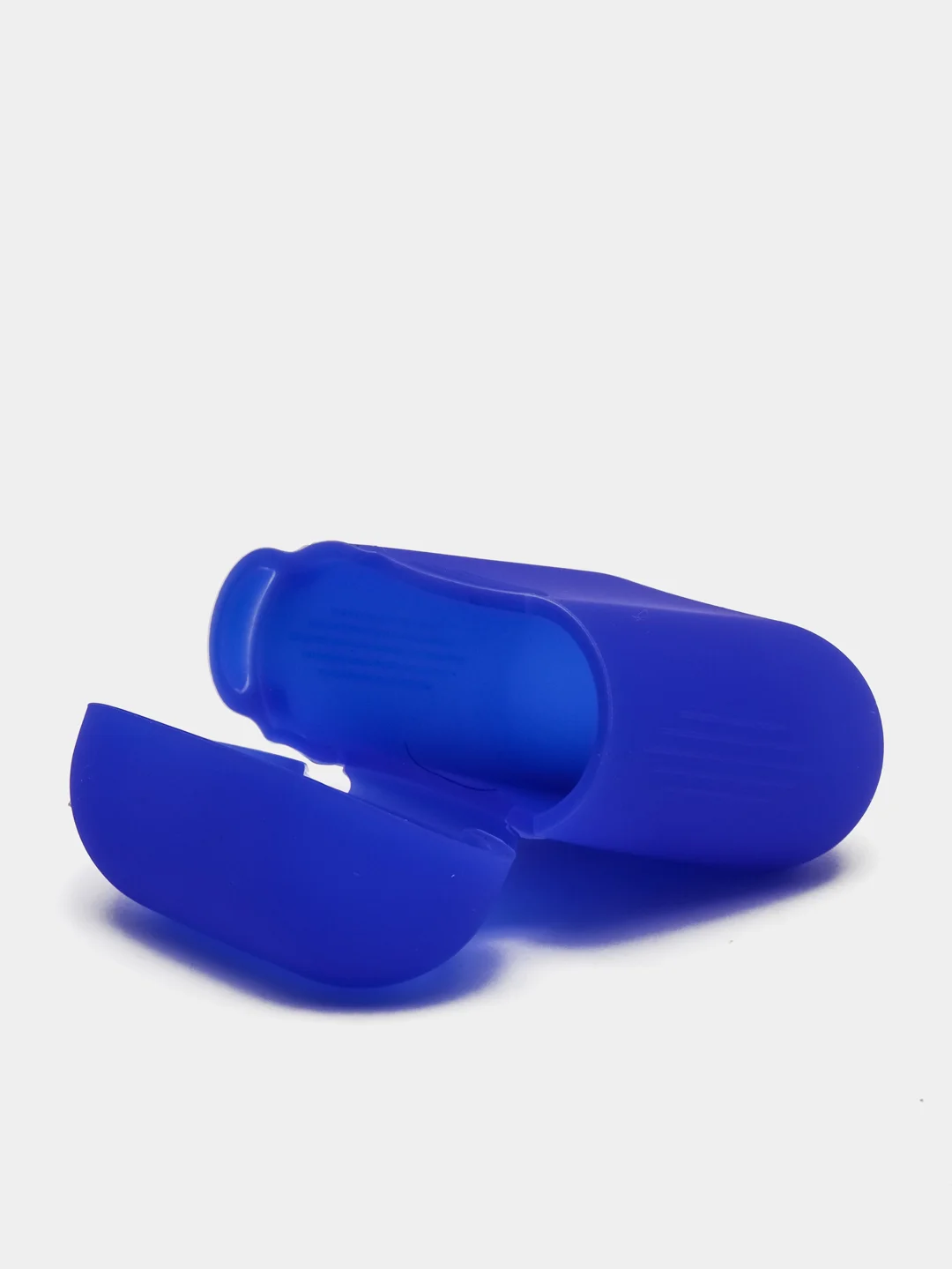 Синий чехол для наушников AirPods