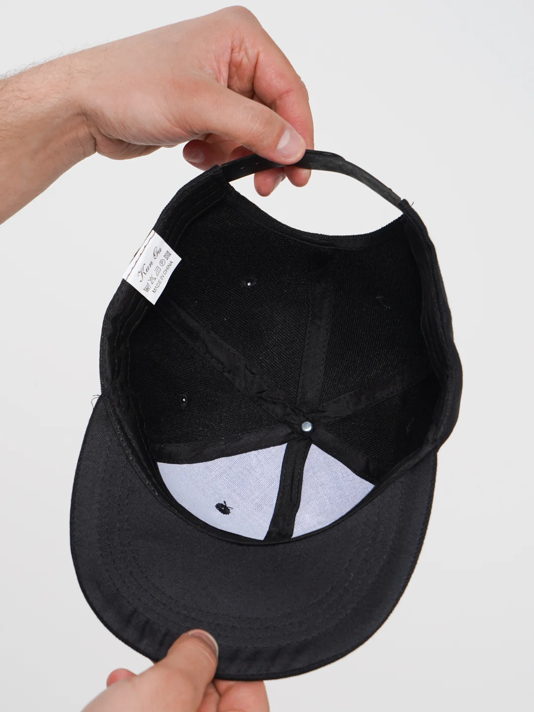 Черный бейсболка молодежная Snapback, прямой широкий козырек