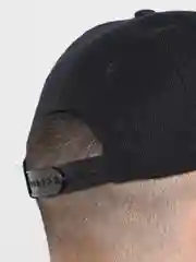 Черный бейсболка молодежная Snapback, прямой широкий козырек