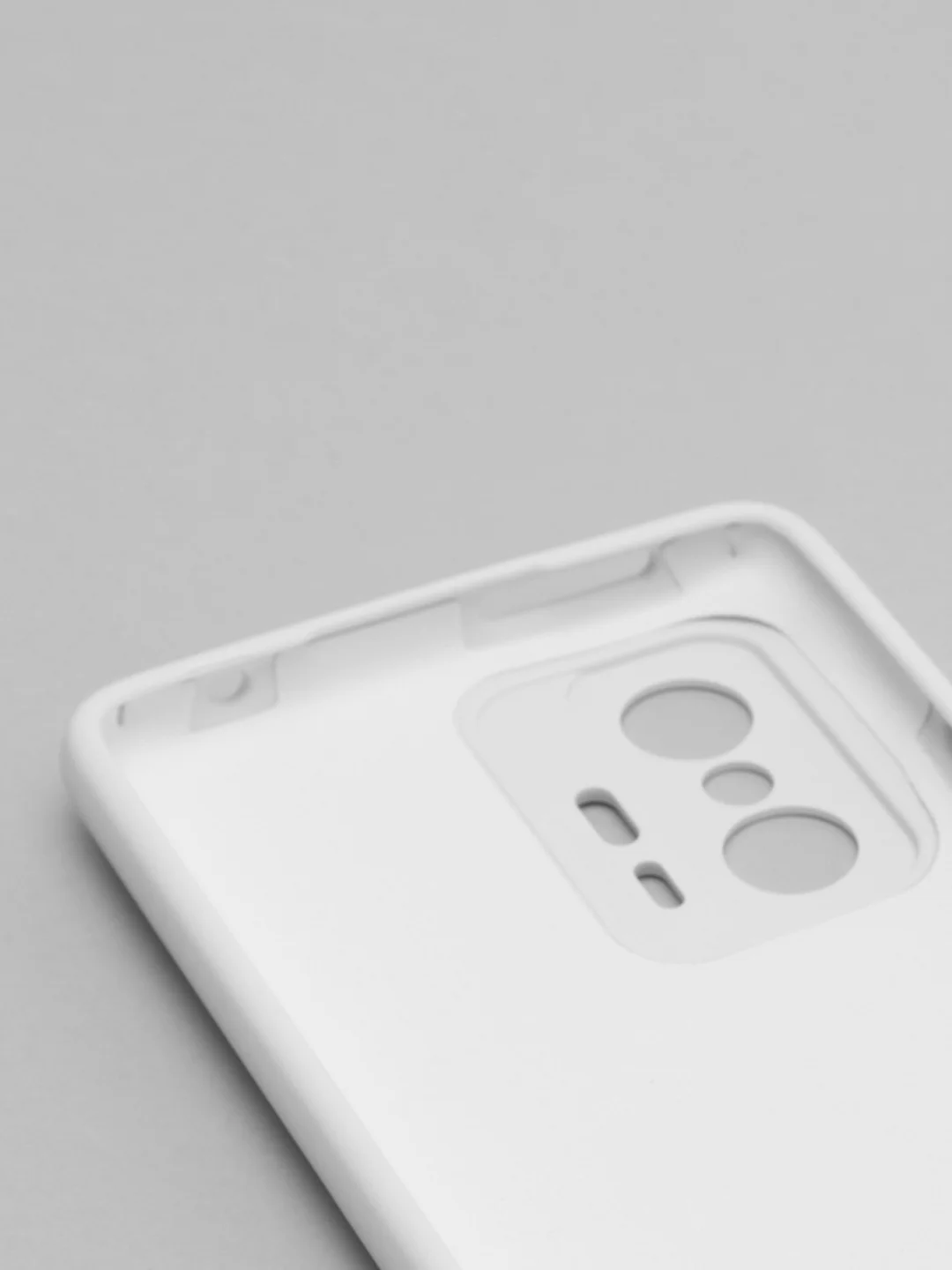 Белый чехол для Xiaomi 11T 5G с защитой камеры и бархатом внутри