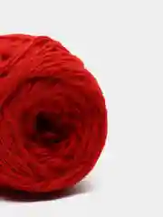 Красный пряжа для вязания