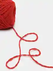 Красный пряжа для вязания