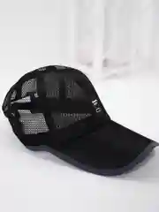 Черный кепка в сеточку
