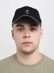 Черный кепка в сеточку