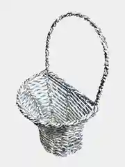 Корзина плетеная серебряной нитью, с декором, 21*10,5*8 см