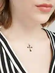 Бронзовый кулон на леске