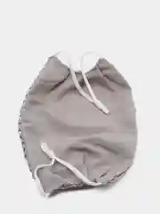Белый маска праздничная